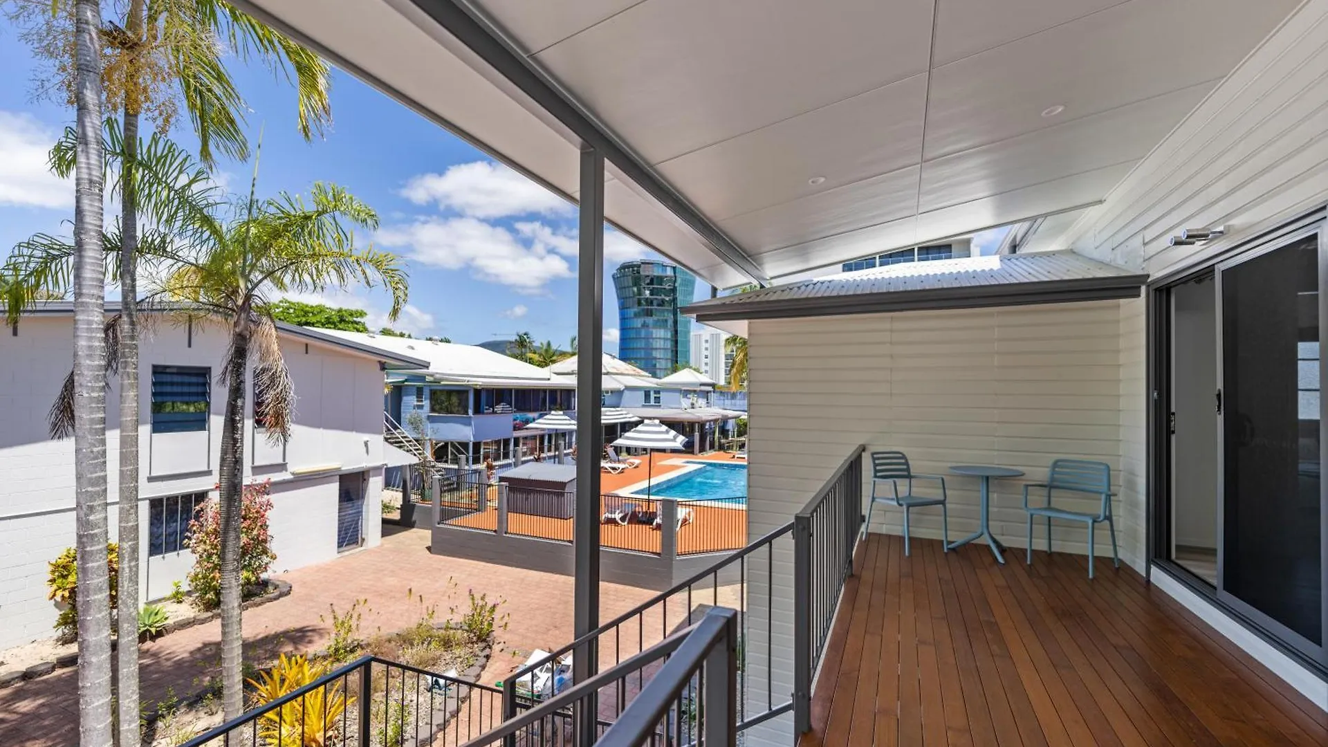 **  Caravella Backpackers Hostel Cairns Australia