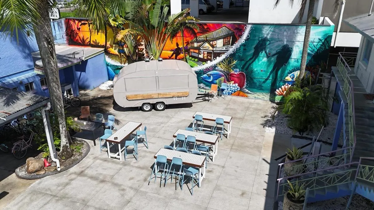 Caravella Backpackers Hostel Cairns Australia