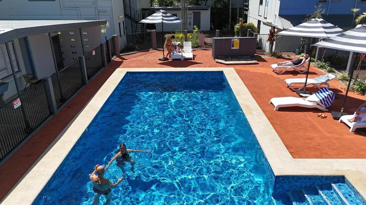 Caravella Backpackers Hostel Cairns