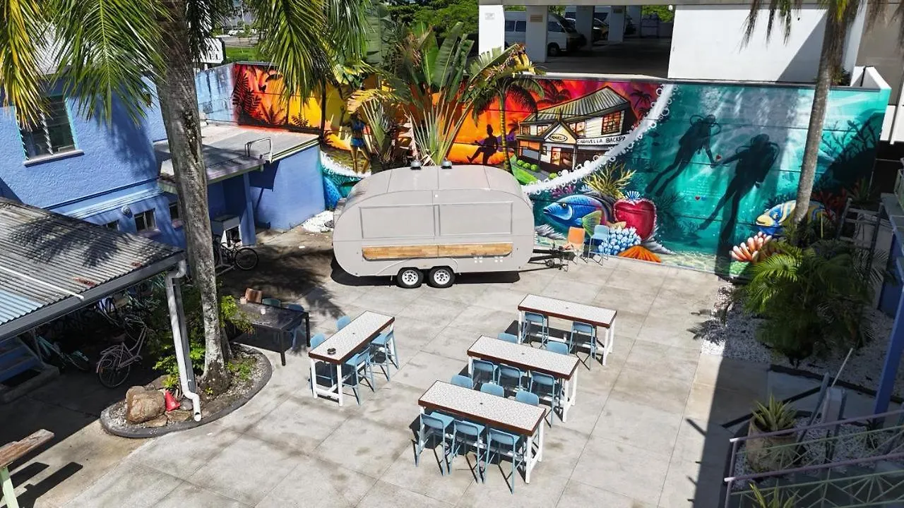 Caravella Backpackers Hostel Cairns