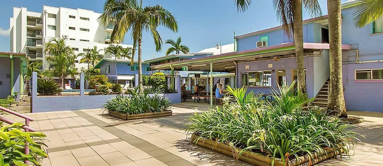 Caravella Backpackers Hostel Cairns